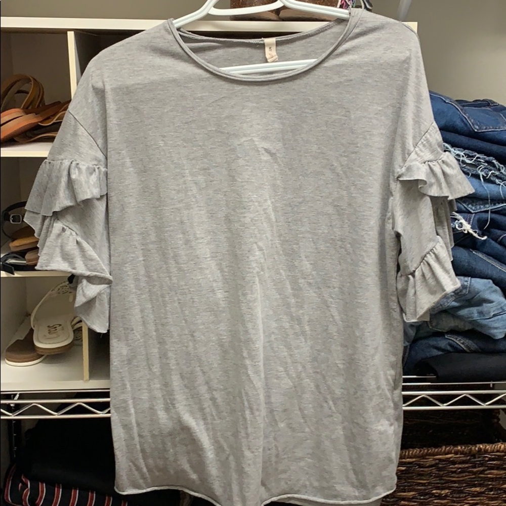 Gray ruffled top